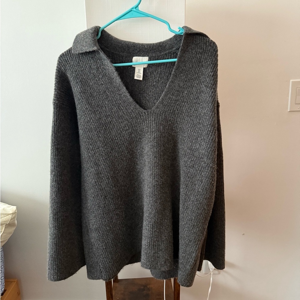 H&M Dark Gray V-Neck Sweater